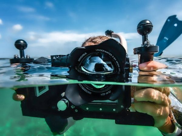 Divevolk smartphone housing