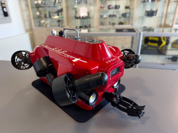 Underwater drone QySea W6 with gripper arm