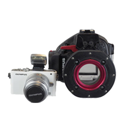 Used underwater camera equipment. Housings, cameras and accessories